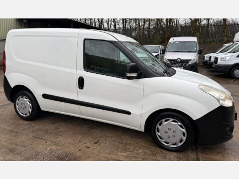 Vauxhall Combo 1.3 CDTi 2000 ecoFLEX 16v Panel Van 3dr Diesel Manual FWD L1 H1 (126 g/km, 6
