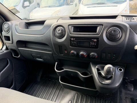 Renault Master 2.3 dCi 35 Business Panel Van 5dr Diesel Manual FWD LWB Medium Roof Euro 6 28