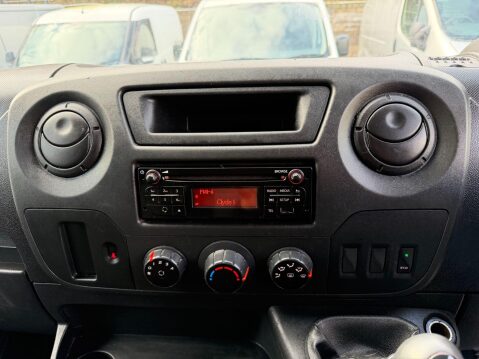 Renault Master 2.3 dCi 35 Business Panel Van 5dr Diesel Manual FWD LWB Medium Roof Euro 6 29