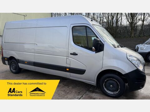 Renault Master 2.3 dCi 35 Business Panel Van 5dr Diesel Manual FWD LWB Medium Roof Euro 6 1