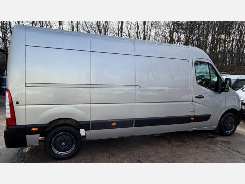 Renault Master 2.3 dCi 35 Business Panel Van 5dr Diesel Manual FWD LWB Medium Roof Euro 6 9