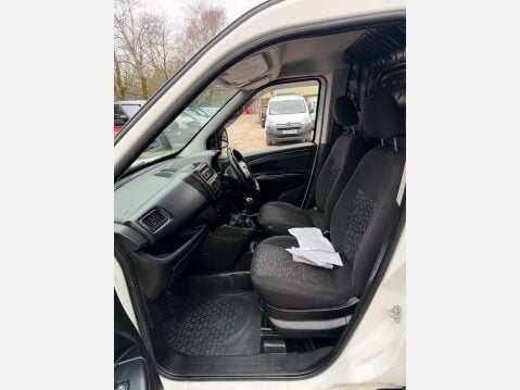 Vauxhall Combo 1.3 CDTi 2000 16v FWD L1 H1 3dr 35