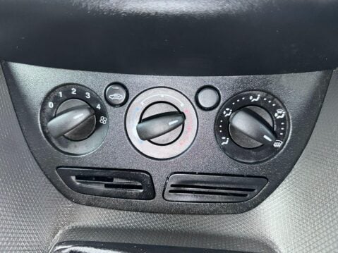 Ford Transit Connect 1.6 TDCi 210 L2 H1 4dr 40
