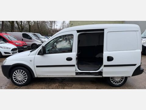 Vauxhall Combo 1.3 CDTi 2000 16v 3dr 21