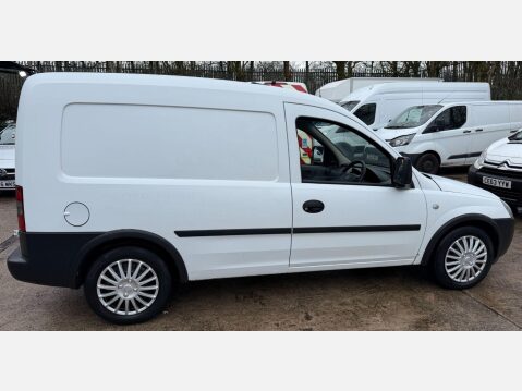Vauxhall Combo 1.3 CDTi 2000 16v 3dr 9