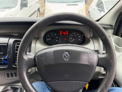 Renault Trafic 2.0 TD dCi LL29 Extra L3 H1 4dr 33
