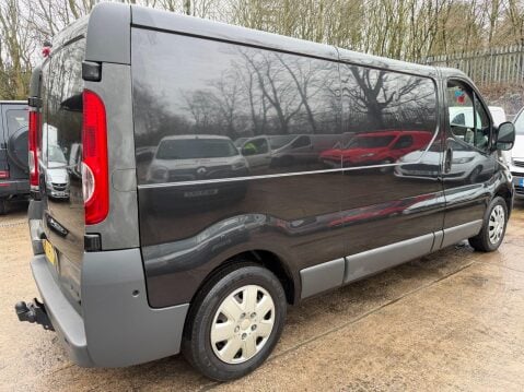 Renault Trafic 2.0 TD dCi LL29 Extra L3 H1 4dr 12