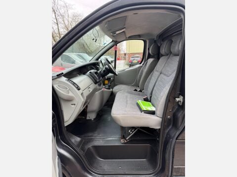 Renault Trafic 2.0 TD dCi LL29 Extra L3 H1 4dr 38