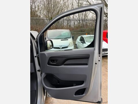 Peugeot Expert 2.0 BlueHDi 1400 Professional Long Panel Van 6dr Diesel Manual LWB Euro 6 ( 32