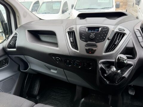 Ford Transit Custom 2.2 TDCi 270 Panel Van 5dr Diesel Manual L1 H1 (186 g/km, 153 bhp) 31