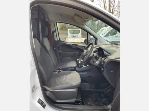 Ford Transit Courier 1.5 TDCi Panel Van 5dr Diesel Manual L1 Euro 6 (SLD) (75 ps) 21