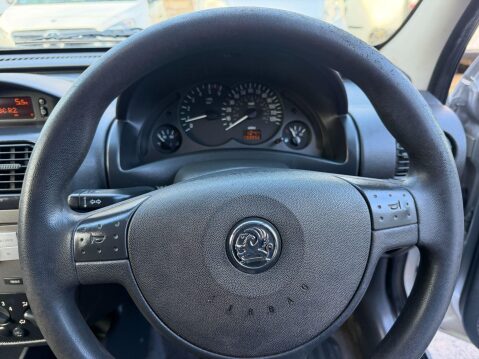 Vauxhall Combo 1.7 CDTi 1700 16v Panel Van 3dr Diesel Manual (140 g/km, 99 bhp) 32