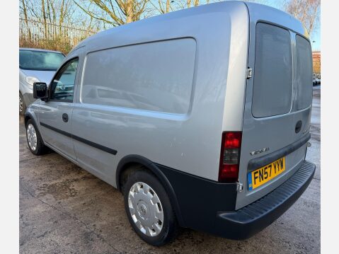 Vauxhall Combo 1.7 CDTi 1700 16v Panel Van 3dr Diesel Manual (140 g/km, 99 bhp) 13