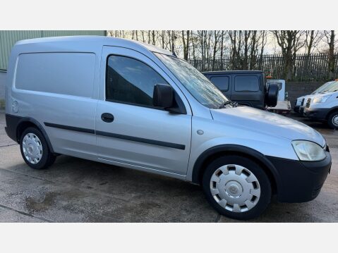 Vauxhall Combo 1.7 CDTi 1700 16v Panel Van 3dr Diesel Manual (140 g/km, 99 bhp) 3