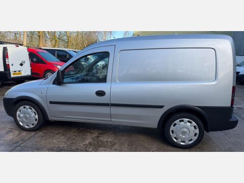 Vauxhall Combo 1.7 CDTi 1700 16v Panel Van 3dr Diesel Manual (140 g/km, 99 bhp) 15
