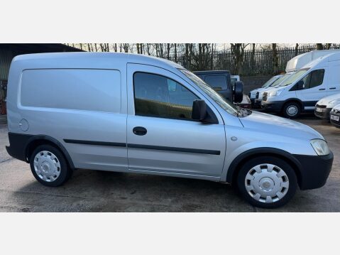 Vauxhall Combo 1.7 CDTi 1700 16v Panel Van 3dr Diesel Manual (140 g/km, 99 bhp) 4