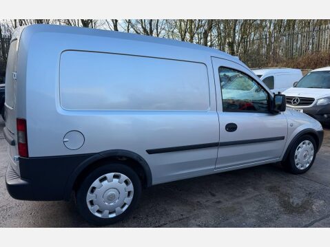 Vauxhall Combo 1.7 CDTi 1700 16v Panel Van 3dr Diesel Manual (140 g/km, 99 bhp) 7