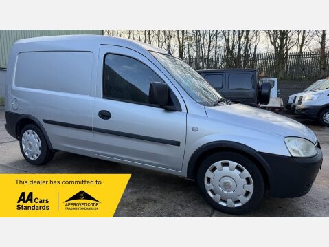 Vauxhall Combo 1.7 CDTi 1700 16v Panel Van 3dr Diesel Manual (140 g/km, 99 bhp) 1