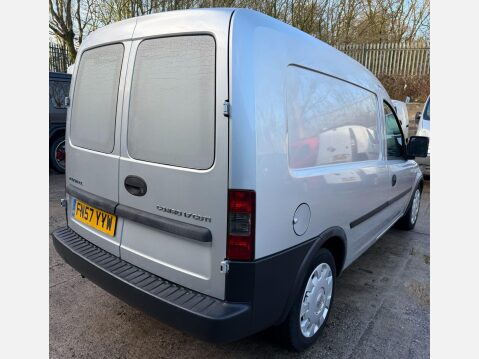 Vauxhall Combo 1.7 CDTi 1700 16v Panel Van 3dr Diesel Manual (140 g/km, 99 bhp) 9