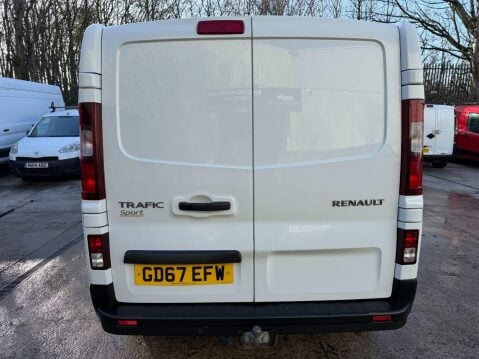 Renault Trafic 1.6 dCi ENERGY 27 Sport Nav Panel Van 5dr Diesel Manual SWB Standard Roof E 14