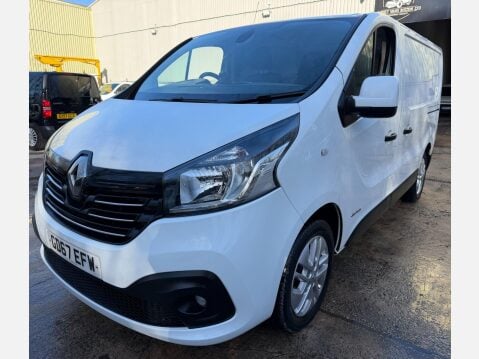 Renault Trafic 1.6 dCi ENERGY 27 Sport Nav Panel Van 5dr Diesel Manual SWB Standard Roof E 26