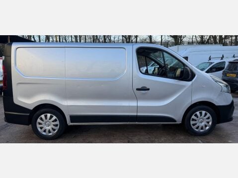 Renault Trafic 1.6 dCi 27 Business Panel Van 5dr Diesel Manual SWB Standard Roof Euro 6 (9 7