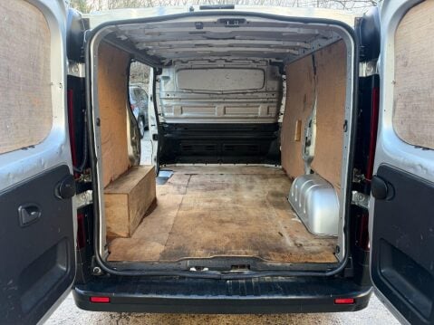 Renault Trafic 1.6 dCi 27 Business Panel Van 5dr Diesel Manual SWB Standard Roof Euro 6 (9 14