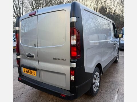 Renault Trafic 1.6 dCi 27 Business Panel Van 5dr Diesel Manual SWB Standard Roof Euro 6 (9 11