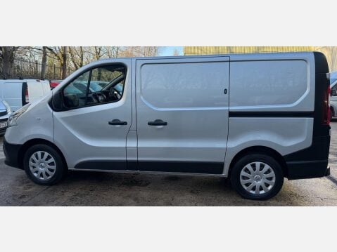 Renault Trafic 1.6 dCi 27 Business Panel Van 5dr Diesel Manual SWB Standard Roof Euro 6 (9 18