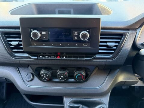 Renault Trafic 2.0 dCi Blue LL30 Business L2 H1 Euro 6 (s/s) 5dr 41