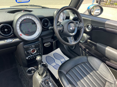 Mini Convertible 1.6 Cooper S Steptronic Euro 5 2dr 22