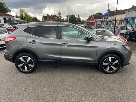 Nissan Qashqai 1.2 DIG-T n-tec+ 2WD Euro 6 (s/s) 5dr 8