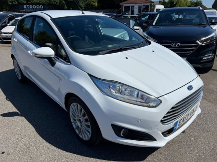 Ford Fiesta 1.0T EcoBoost Titanium Euro 5 (s/s) 5dr