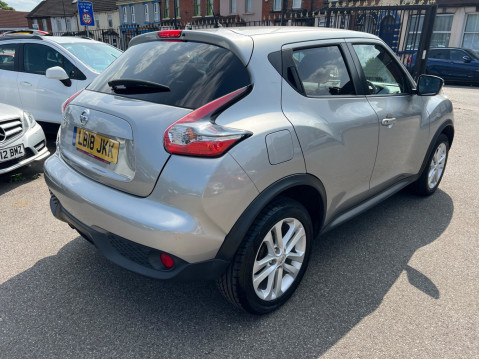 Nissan Juke 1.2 DIG-T N-Connecta Euro 6 (s/s) 5dr 7