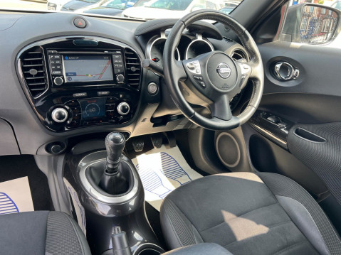 Nissan Juke 1.2 DIG-T N-Connecta Euro 6 (s/s) 5dr 22