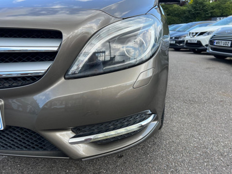 Mercedes-Benz B Class 1.6 B180 BlueEfficiency Sport 7G-DCT Euro 5 (s/s) 5dr 12