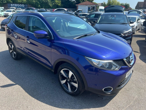 Nissan Qashqai 1.2 DIG-T n-tec+ XTRON 2WD Euro 6 (s/s) 5dr 9