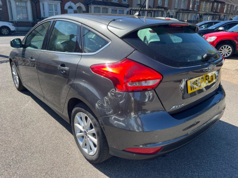 Ford Focus 1.0T EcoBoost Titanium Euro 6 (s/s) 5dr 5