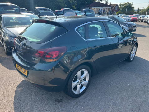 Vauxhall Astra 2.0 CDTi ecoFLEX SRi Euro 5 (s/s) 5dr 3