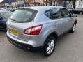 Nissan Qashqai 1.6 Acenta 2WD Euro 5 (s/s) 5dr 7