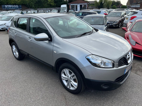 Nissan Qashqai 1.6 Acenta 2WD Euro 5 (s/s) 5dr 9