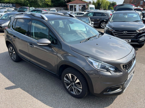 Peugeot 2008 1.2 PureTech Allure Premium Euro 6 (s/s) 5dr 8