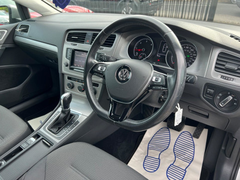 Volkswagen Golf 1.6 TDI BlueMotion Tech Match DSG Euro 5 (s/s) 5dr 19