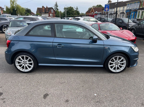 Audi A1 1.4 TFSI CoD S line Euro 6 (s/s) 3dr 8