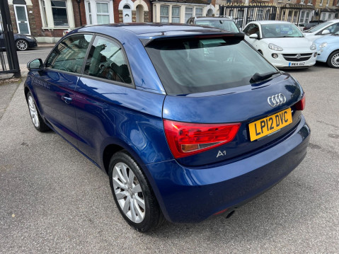 Audi A1 1.2 TFSI Sport Euro 5 (s/s) 3dr 5