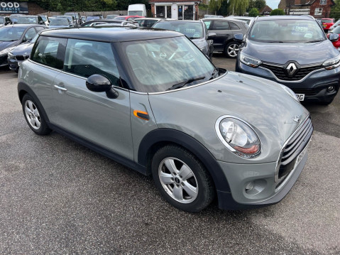 Mini Hatch 1.5 Cooper Euro 6 (s/s) 3dr 8