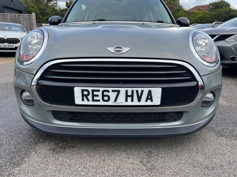 Mini Hatch 1.5 Cooper Euro 6 (s/s) 3dr 9