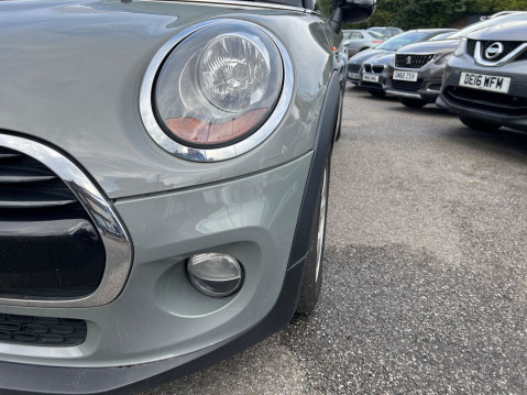 Mini Hatch 1.5 Cooper Euro 6 (s/s) 3dr 11