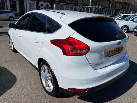 Ford Focus 1.0T EcoBoost Titanium Euro 6 (s/s) 5dr 4