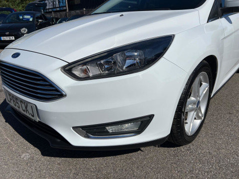 Ford Focus 1.0T EcoBoost Titanium Euro 6 (s/s) 5dr 10